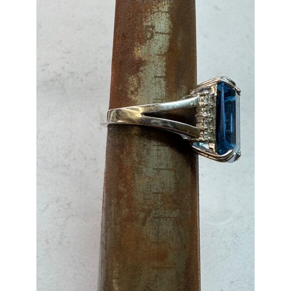 Estate Sterling Silver 925 Ring Size 6 Blue Emerald Cut Stone with Accent Crysta - Picture 7 of 8